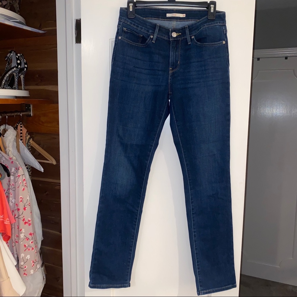 Levi’s 712 Slim Jeans